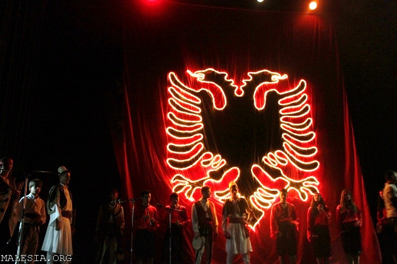Koncert Festiv Në Tuz Me Rastin E 100 Vjetorit Të Shpalljes Së Pavarësisë Foto Video Portali