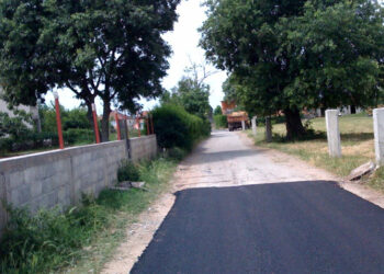 Asfaltohet rruga në fshatin Vrane