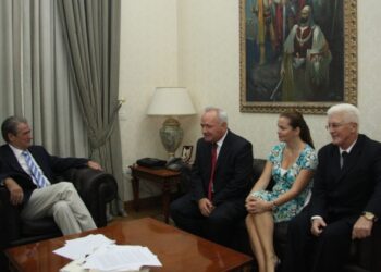 Kryeministri Berisha priti të prëmten (17 shtator) në një takim ministrin e Pakicave të Malit të Zi Ferhat Dinosha