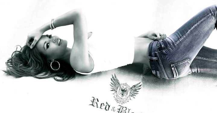 Red Black Jeans, brend i ri ndër shqiptarët – Emina Çunmulaj reklamon xhinset e Kosovatexit