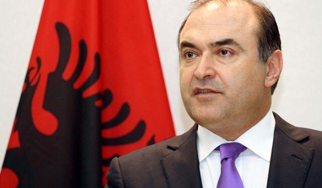 Ministri i jashtëm shqiptar Haxhinasto në vizitë zyrtare në Mal të Zi