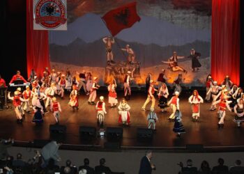 Nju Jork: U zhvillua Festivali i XXI-të i Këngës e Valles Shqiptare në Amerikë, organizuar nga Qendra Nënë Tereza e Kishës Katolike Zoja e Shkodrës në Hartsdale