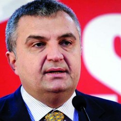 Ministri i Jashtëm Meta vizitë zyrtare në Mal të Zi