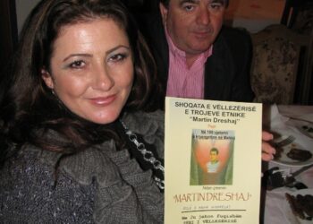 Nuk ke si të mos i respektosh Duetin e madh shqiptarë Kolë e Hana  Nikprelaj