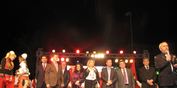 Koncert i madh festiv në Tuz në nderë të 100 vjetorit të Kryengritjes së Malësisë (FOTO+VIDEO)