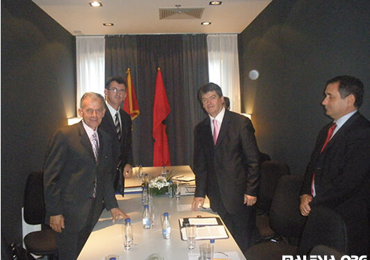 Takim me Bamir Topin