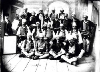 Nisën historinë e shtetit – Robert Camaj