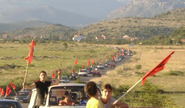 Shqiptarët në Mal të Zi të përçarë rreth ligjit mbi pakicat