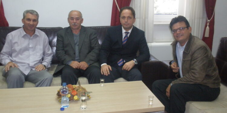 Pjetër Ivezaj nga SHBA, ish i burgosuri politik, vizitoi KU të Tuzit