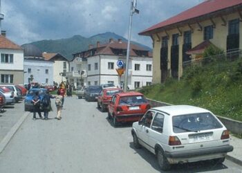 Shqiptaret nga Plava e Gucia protestuan kundër projekteve që i'u marrin pronat e tyre