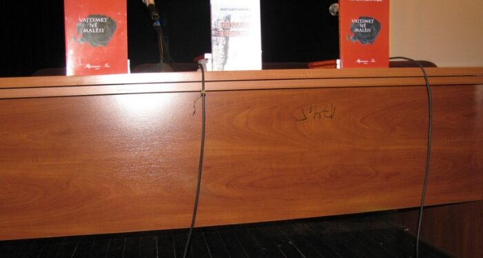 Promovohet në Tuz libri “Vajtimet në Malësi” i autorit Nik Gjeti Arapaj