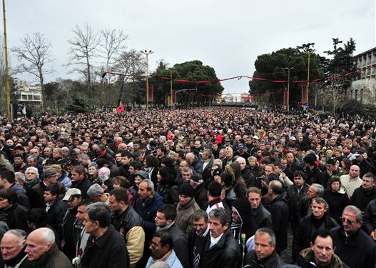 Protestë e qetë, por debati vazhdon