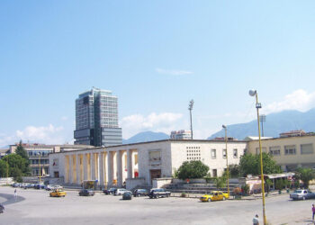 Berisha: Shtatorja dhe muzeu i Nënë Terezës, në sheshin që mban emrin e saj