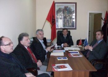 Kryetari i KNSH-së Tahiri takon deputetet shqiptarë – Opsion shumë real mbetet organizimi i Protestës Qytetare për të drejtat tona