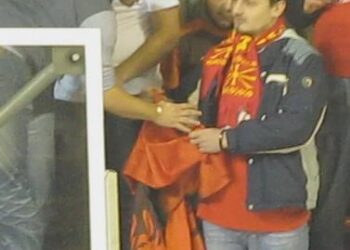 Shkup, digjet flamuri shqiptar (video)