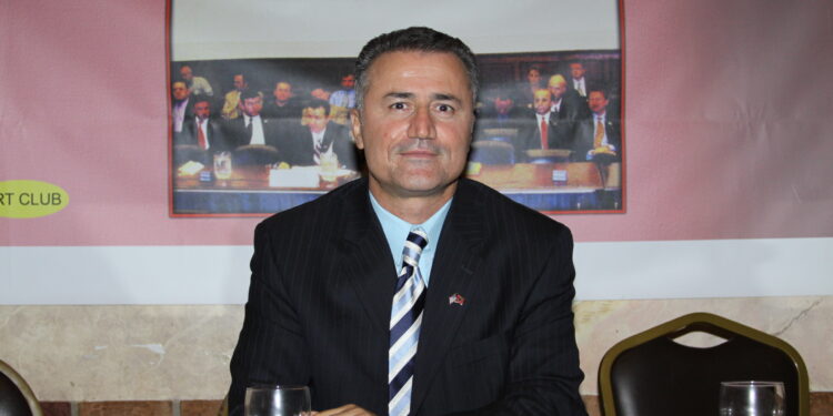 Titujt e nderit, mbajnë në vehte detyrime dhe përgjegjësi !