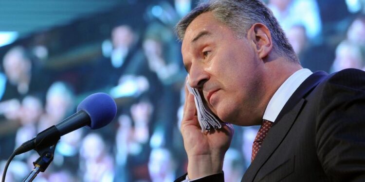 Dilema e Malit të Zi: NATO apo Rusi, Lindje apo Perëndim?