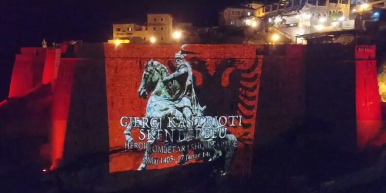 Ulqini në 550 vjetorin e vdekjes së Skënderbeut – Pamje mbresëlënëse (video)