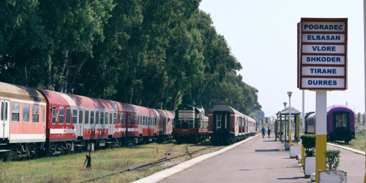 Linja hekurudhore Tiranë – Podgoricë deri në vitin 2030