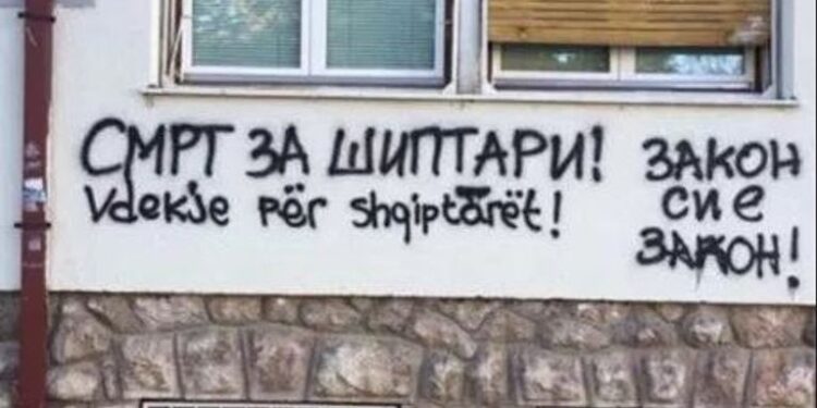 Tirana kërkon nga Maqedonia të dënojë thirrjet raciste kundër shqiptarëve