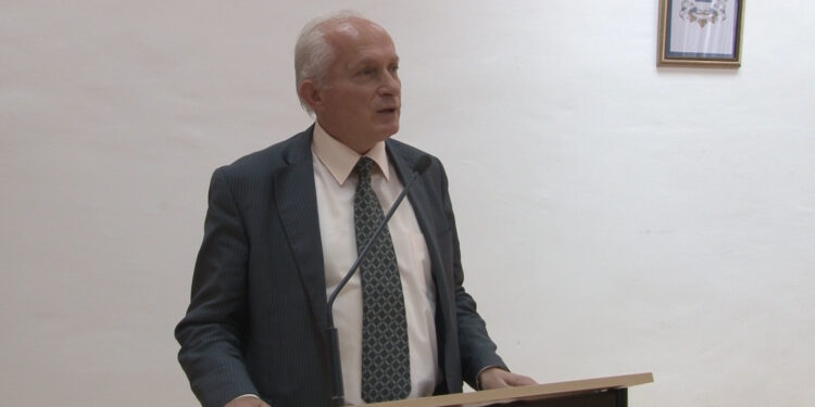 Abedin Axhoviq zgjidhet Kryetar i Komunës Tuzit, komunë në kuader të Kryeqytetit