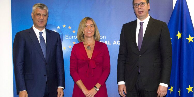 Vucic, gati të pranojë Pavarësinë e Kosovës, nëse Serbia merr diçka në këmbim