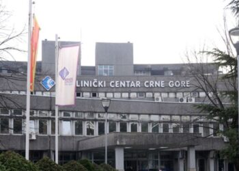 Skandal i paparë në Qendrën Klinike në Podgoricë