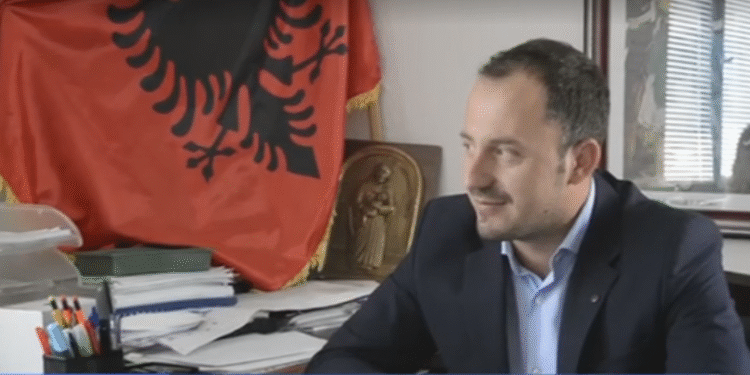 Faik Nika: Shqetësimi kryesorë është emigrimi i të rinjve shqiptarë