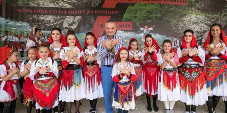 Tubimin tradicional “Mirë se vini në Alpet Shqiptare 2018” e nderoi pjesëmarrja e Presidentit të Shqiperisë z. Ilir Meta