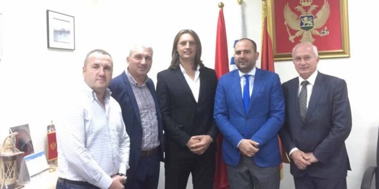 Ambasadori i Shqipërisë në MZ, Ridi Kurtezi, vizitoi Komunën e Tuzit