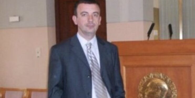 Kallaba: Ulqini, skenë e teatrit absurd