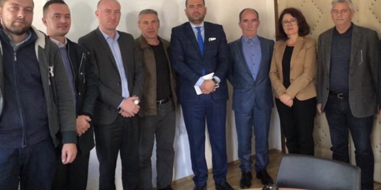 Ambasadori i Shqipërisë në Mal të Zi, Ridi Kurtezi, vizitoi LDSH-në, në Plavë –Guci