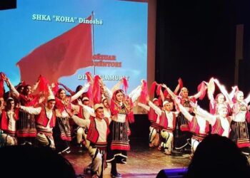 SHKA “Koha” nga Dinosha, mbajti koncert me rastin e 28 Nëntorit