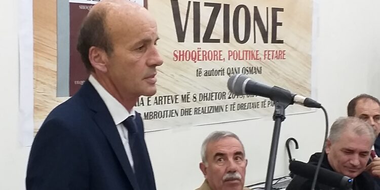 U përurua libri i Qani Osmanit “Vizione – shoqërore, politike, fetare”