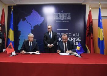 Haradinaj: Nga sot, kufiri Kosovë-Shqipëri nuk ekziston!