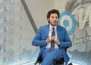 Abazoviq: Nëna dhe baba të Skenderbeut ishin serbë