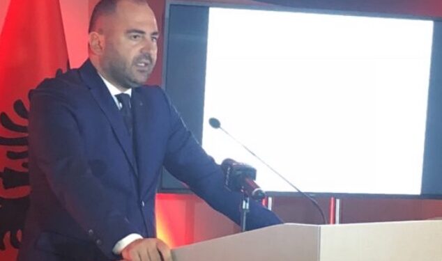 Ambsadori Kurtezi: Gëzuar 7 marsin, ditën e mësuesit