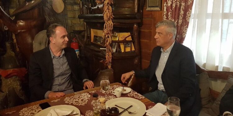 Nik Gjeloshaj dhe Hashim Thaçi takohen në Tuz