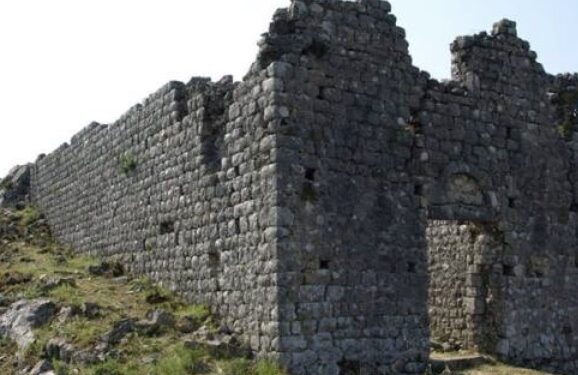 KKSH i drejtohet Kryeministrit të MZ, Dushko Markoviq: Merrni masa ndaj provokimeve të KOS-it në Shas