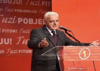 Dukoviq: Flamuri malazez do të duhej të ishte në Logun e Tërgajës