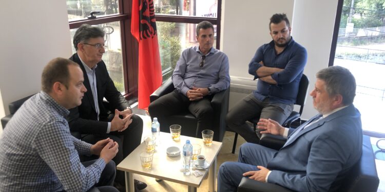 LDSH, priti ambasadorin e Kosovës, Ylber Hysa