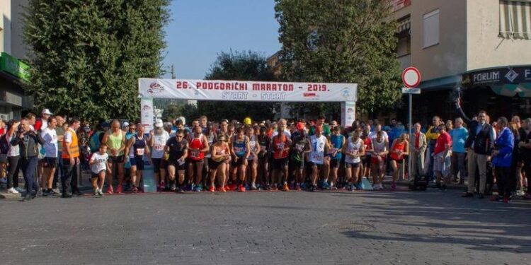 Mbi 1000 garues në maratonin e Podgoricës