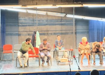 Shfaqet në Tuz drama “Zona e pritjes”, nga Teatri “Migjeni”