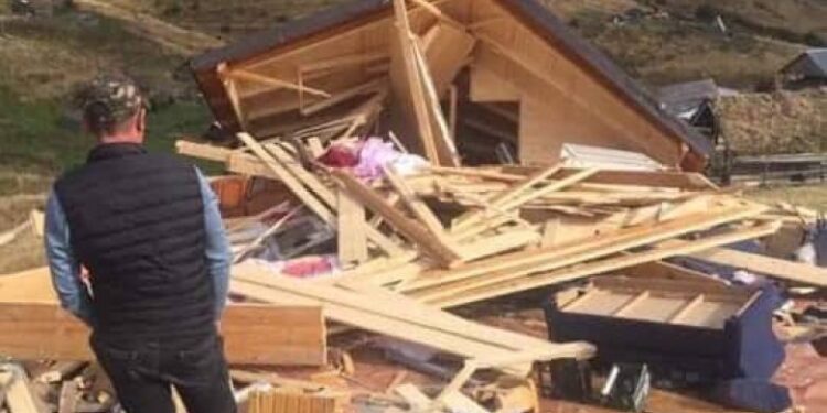 Rrënohen stanet në bjeshkën e Ishtedimit, banorët thonë se kjo u bë nga shteti i Malit të Zi