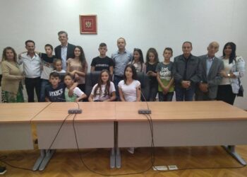 Ivanaj, pret nxënësit e shkollës fillore “Dacaj”-Rozhajë