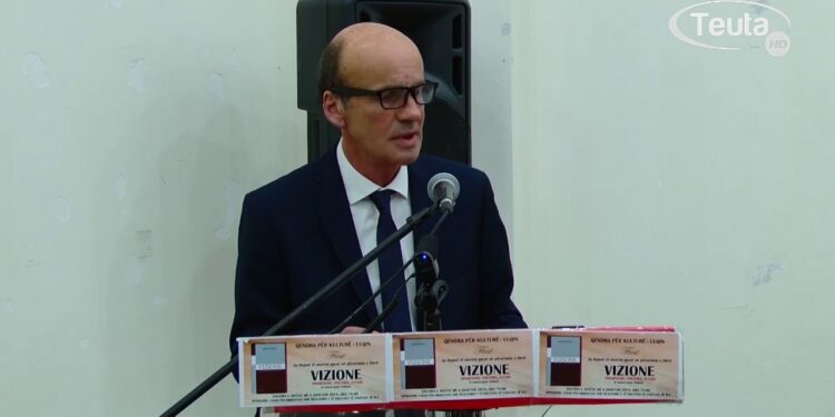 Populli si punëdhënës i politikanit