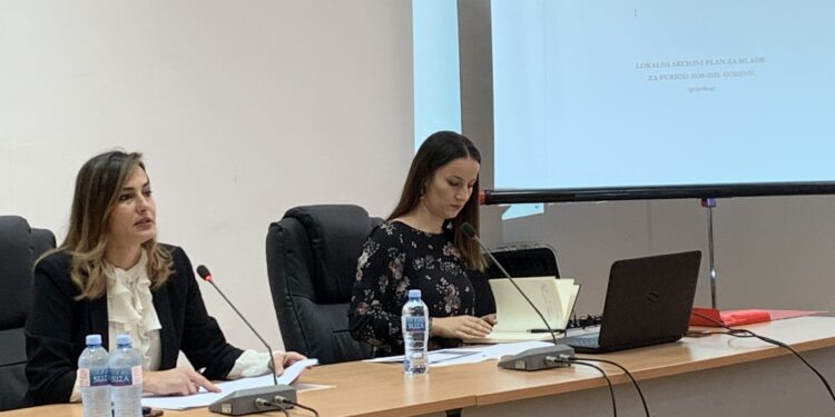 U mbajt Shqyrtimi publik për “Propozimin e Planit lokal aksional për të rinjtë e Komunës së Tuzit”