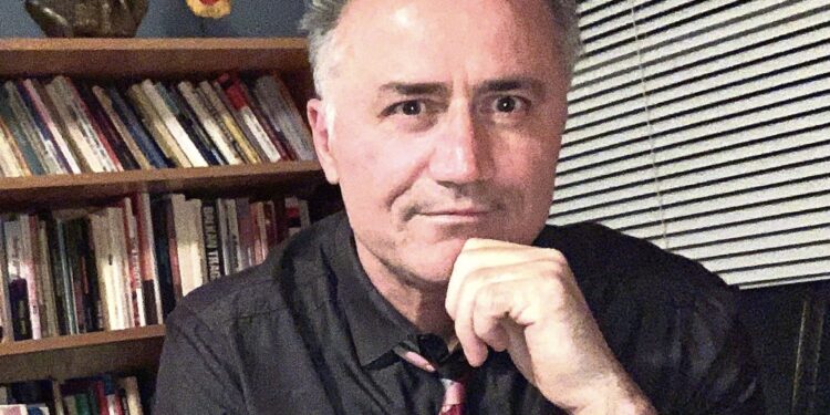 Zeneli: Shqiptarët në Mal të Zi janë pjesë e popullit të ndarë, por kanë vetem një FLAMUR KOMBËTAR 🇦🇱