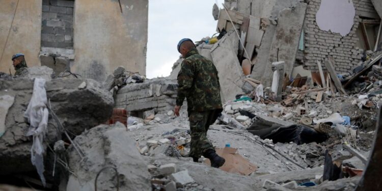 Dita e Flamurit e zë në ankth Shqipërinë: Shkon në 46 numri i të vdekurve