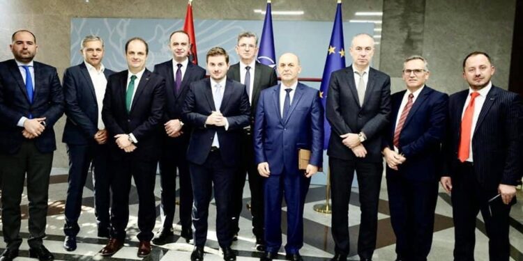 Cakaj pret në takim përfaqësuesit e faktorit politik shqiptar në Mal të Zi